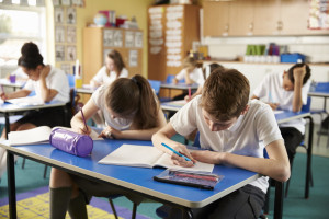 classroom-students-colin-austin-gbiota