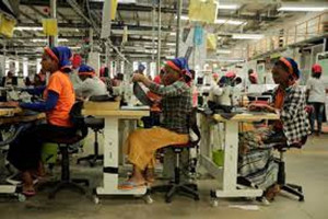factory-workers-colin-austin-gbiota