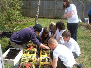 school-kids-gardening-colin-austin-gbiota