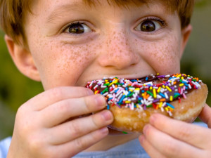 kids-eating-donut-colin-austin-gbiota