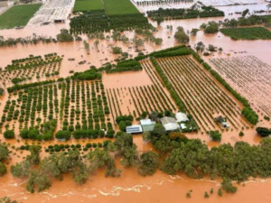 flooded-farm-colin-austin-gbiota