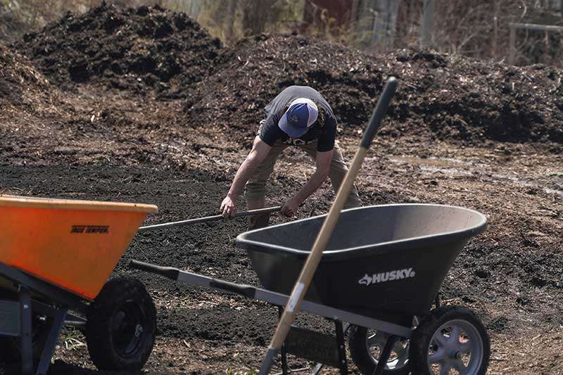 person-digging-ground-colin-austin-gbiota